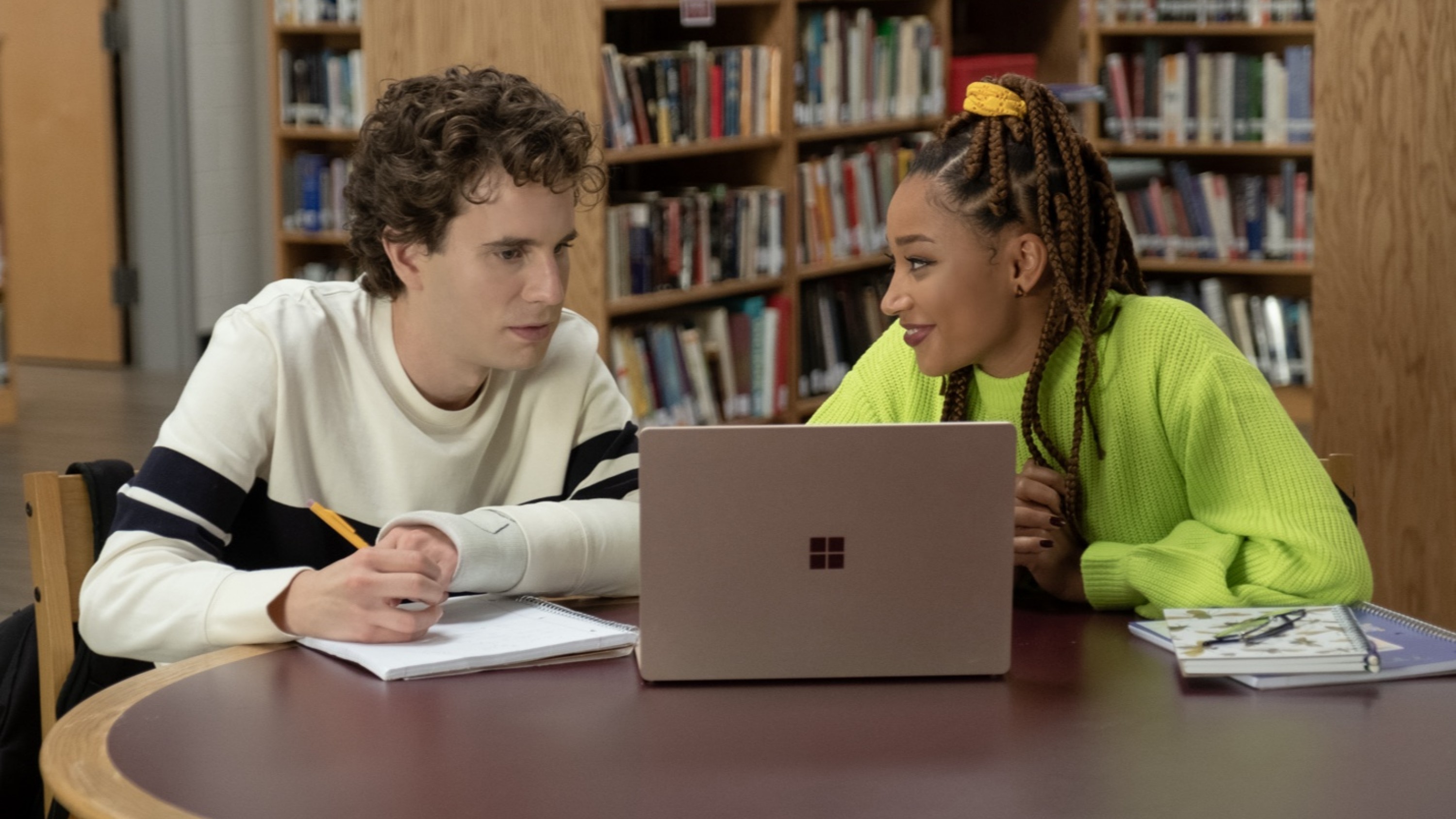 A film guide that looks at Dear Evan Hansen (2021), exploring its key topic