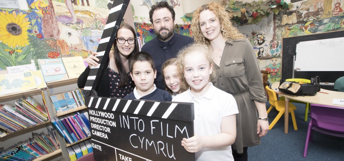 Celyn Jones launches Digital Literacy resource at Cornist Park School