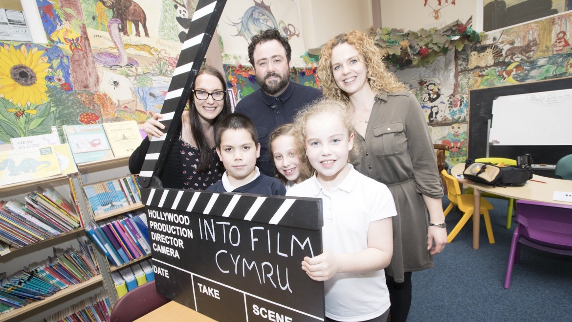 Celyn Jones launches Digital Literacy resource at Cornist Park School