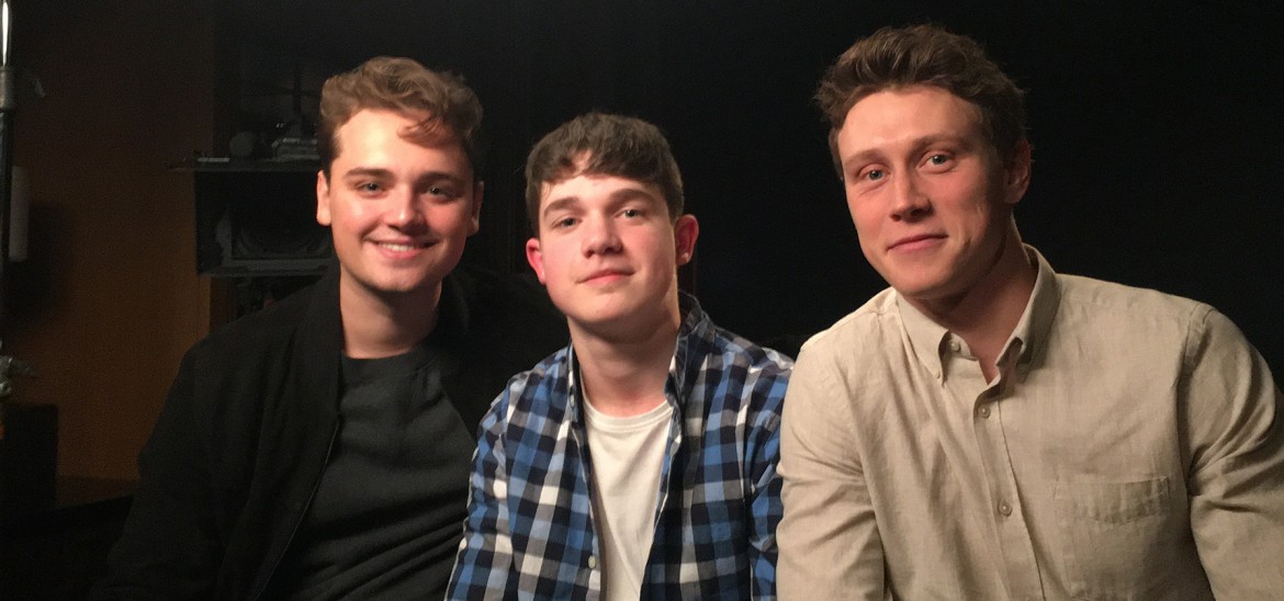 Reporter Kasper with 1917 actors Dean-Charles Chapman & George MacKay