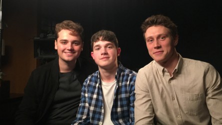 Reporter Kasper with 1917 actors Dean-Charles Chapman & George MacKay