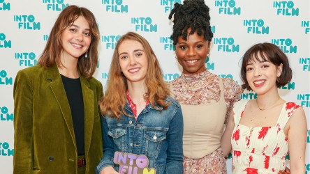 Review of the Year winner Ella w/ Emma Appleton, Aliyah Odoffin & Marli Siu