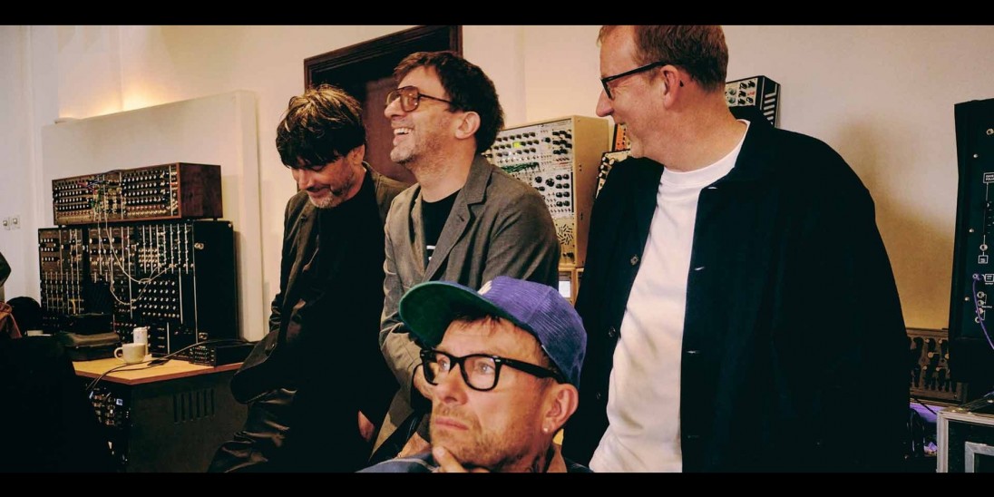 Blur: To the End
