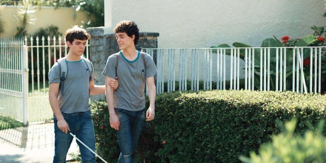The way he looks full movie shop