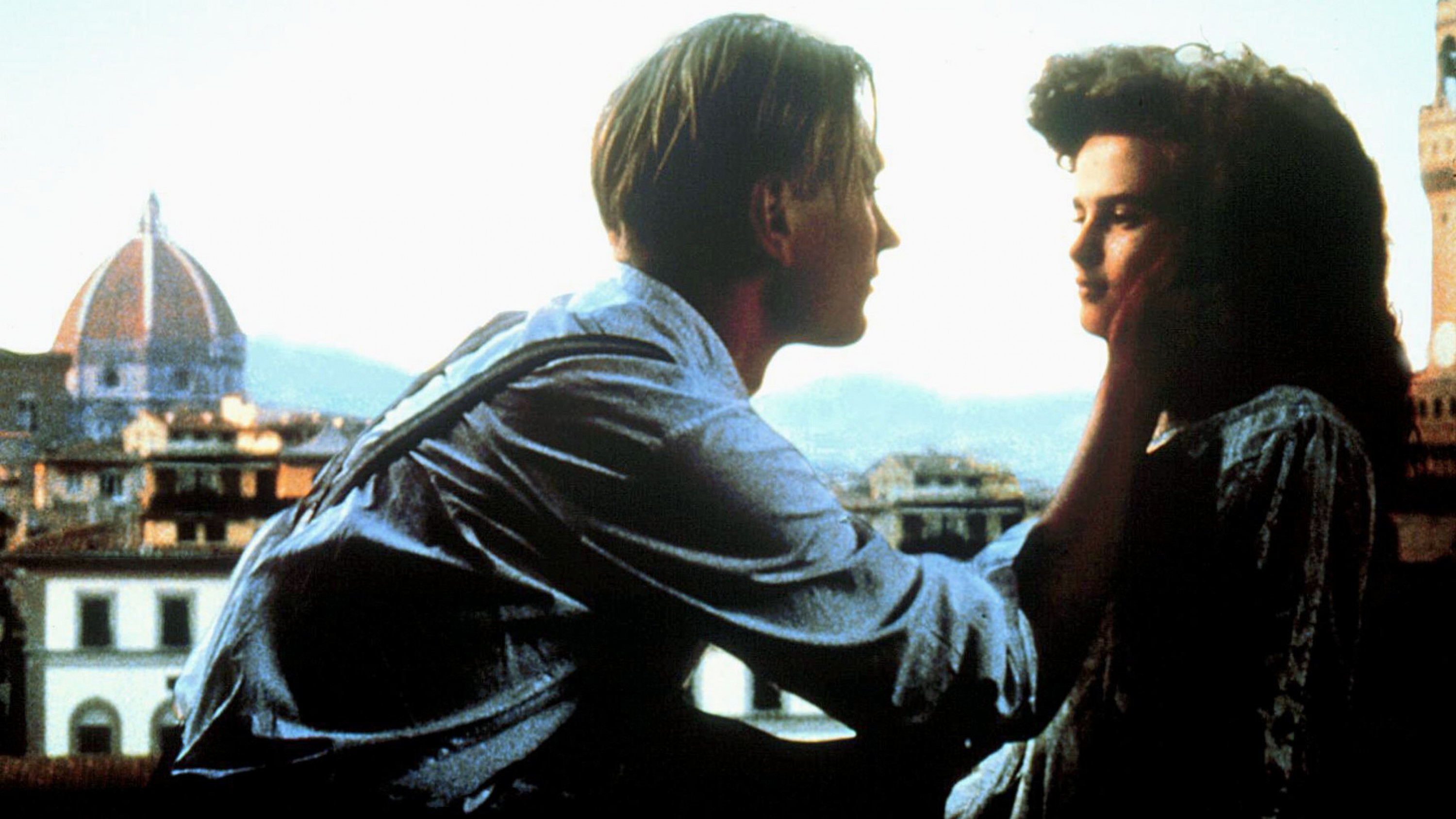 A film guide that looks at A Room With a View (1985), exploring its key top