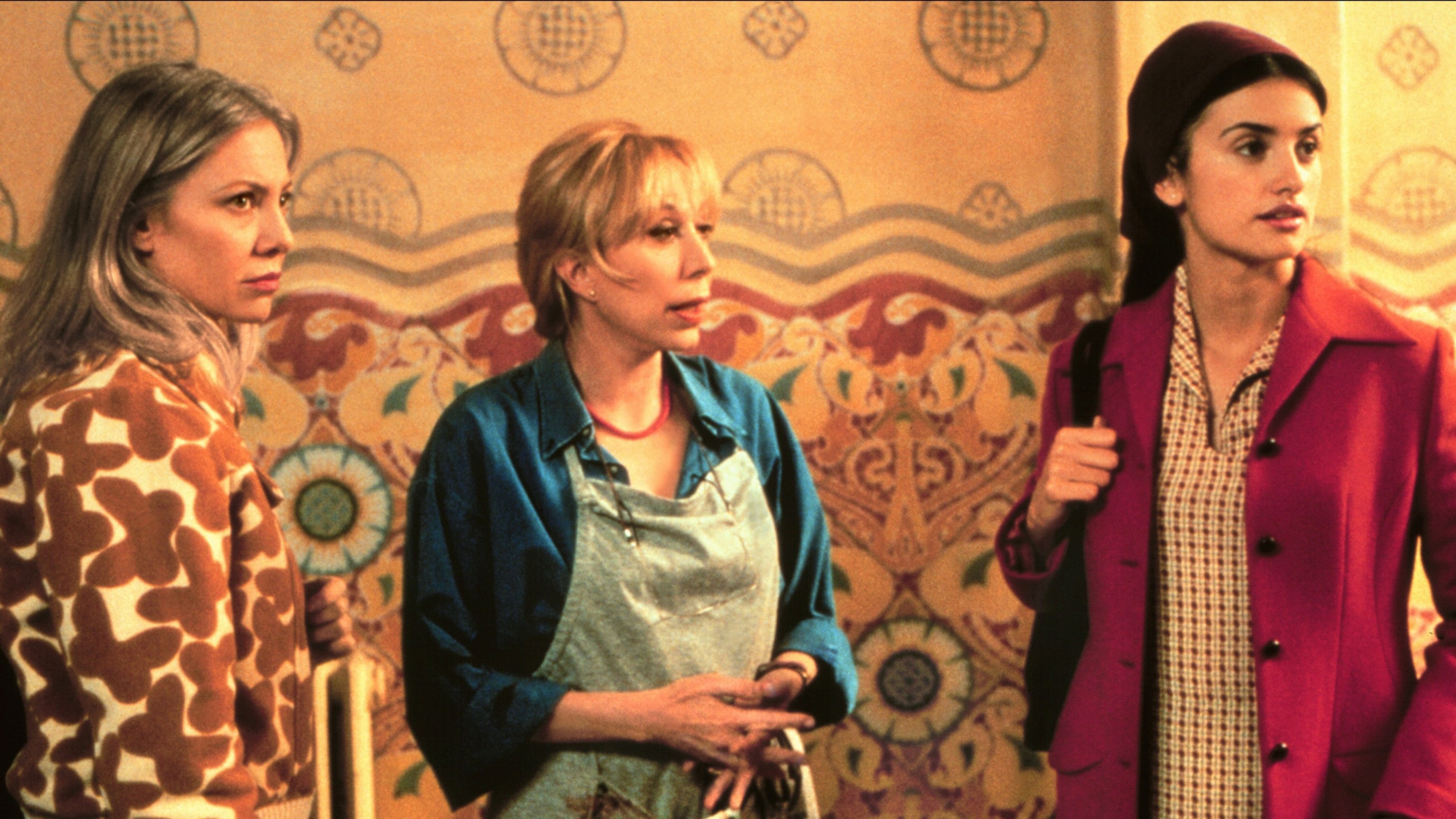 A film guide that looks at All About My Mother (1999), exploring its key to