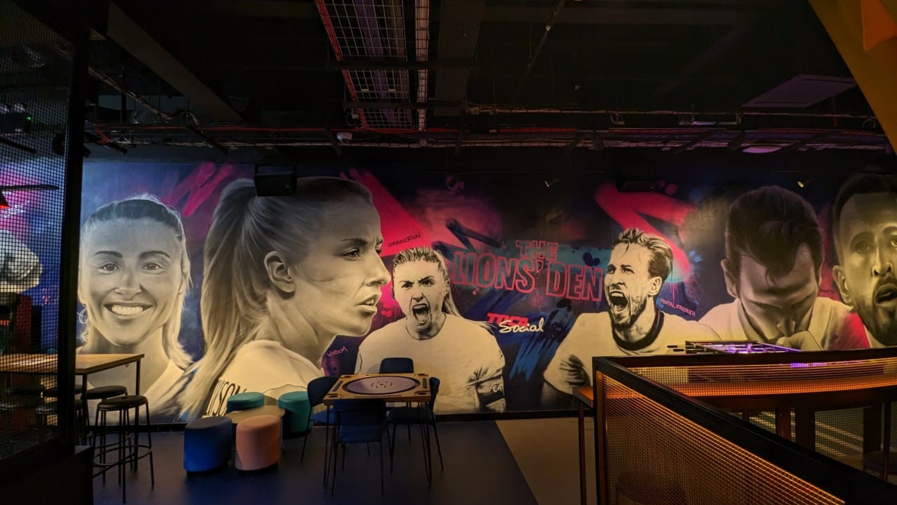 resource-sport-on-film-women-in-football-into-film