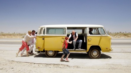 A film guide that uses 'Little Miss Sunshine' (2006) to explore the mental 