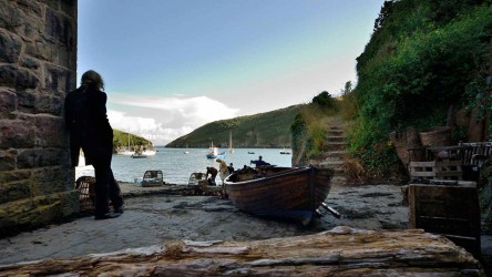 A film guide that looks at Under Milk Wood (2015), exploring its key topics