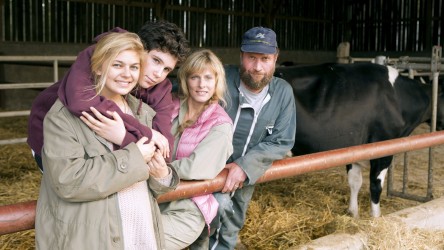 A film guide that looks at La Famille BÃ©lier (2014), exploring its key top