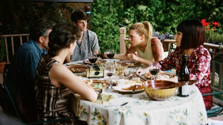 A film guide that looks at It's Only the End of the World (2016), exploring