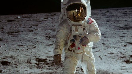 A film guide that looks at Apollo 11 (2019), exploring its key topics and t
