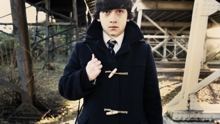 A film guide that looks at Submarine (2010), exploring its key topics and t