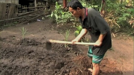 Jo Kae talks about his work in the camp. thumbnail