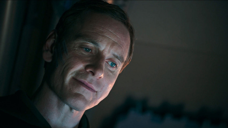 Guy Pearce Peter Weyland