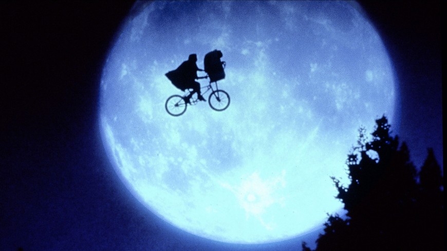 Film - E.T. The Extra-Terrestrial - Into Film