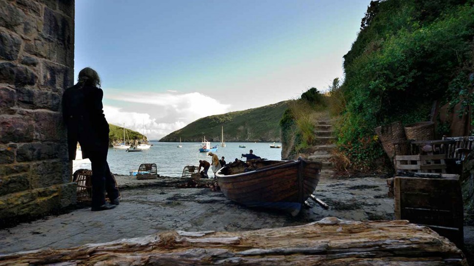 A film guide that looks at Under Milk Wood (2015), exploring its key topics