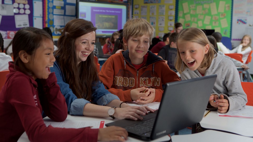 Explore internet safety with 7-11 year olds through film. thumbnail