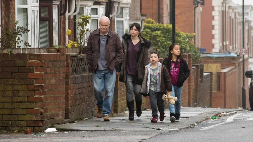 A film guide that looks at I, Daniel Blake (2016), exploring its key topics