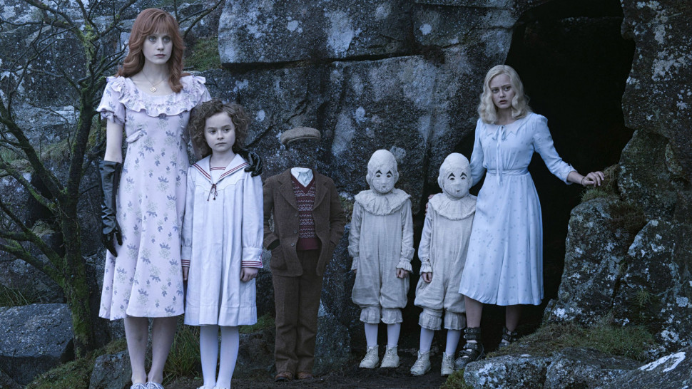 Film Miss Peregrine s Home for Peculiar Children Into Film